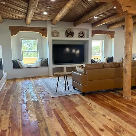 Casa De Coyote Luxury 7br 16 Guest Retreat Holiday home Santa Fe