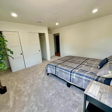 Сasa de vacaciones Casa De Coyote Luxury 7br 16 Guest Retreat *