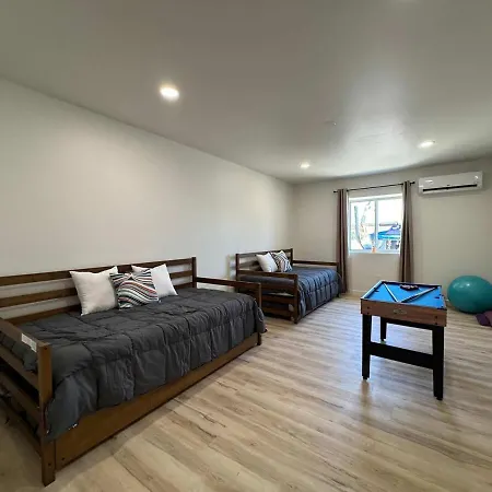 Сasa de vacaciones Casa De Coyote Luxury 7br 16 Guest Retreat *